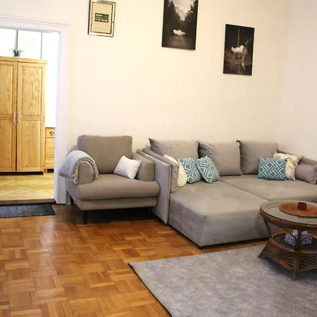 Pressburg Central * Μπρατισλάβα